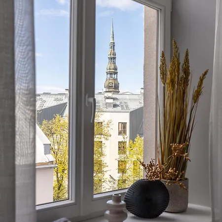 Well-located Old Town Апартаменты *
